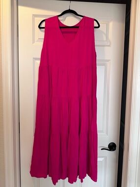 Sleeveless Tiered V-neck Maxi Dress - Hot Pink Sz L